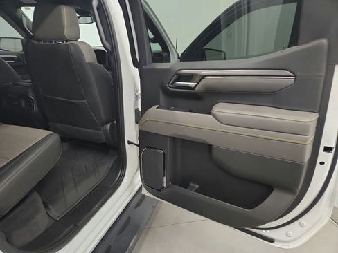 Used 2022 Chevrolet Silverado 1500 ZR2 image 43