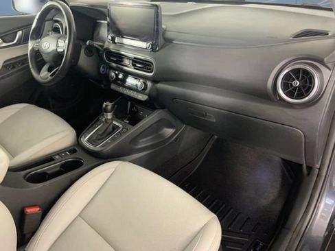 Used 2022 Hyundai Kona Limited AWD/4WD image 15