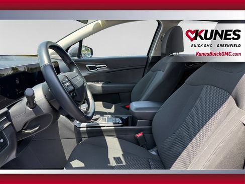 Used 2026 Kia Sportage LX FWD image 18