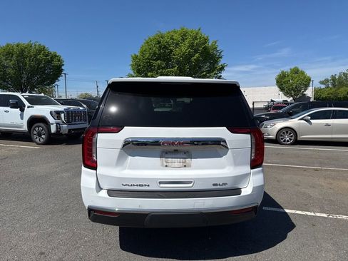 Used 2023 GMC Yukon XL SLT image 6