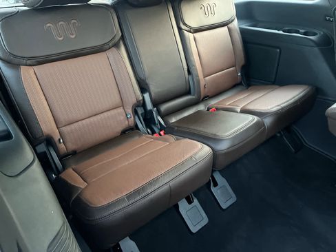 Used 2025 Ford Expedition King Ranch image 24