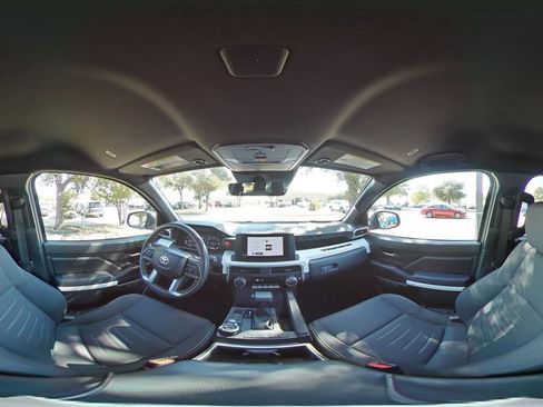 Used 2024 Toyota Tacoma TRD Off-Road image 42