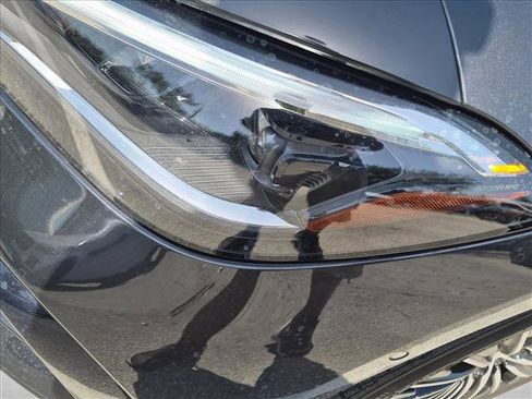 Certified 2024 Mercedes-Benz CLE 300 4MATIC Coupe image 9