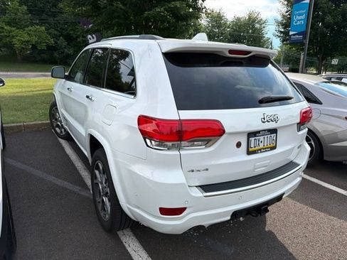 Used 2019 Jeep Grand Cherokee Overland AWD/4WD image 7