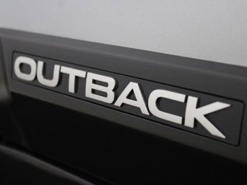 Used 2013 Subaru Outback 2.5i Limited image 8