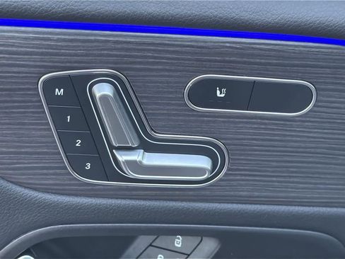 Used 2023 Mercedes-Benz GLB 250 GLB 250 image 26