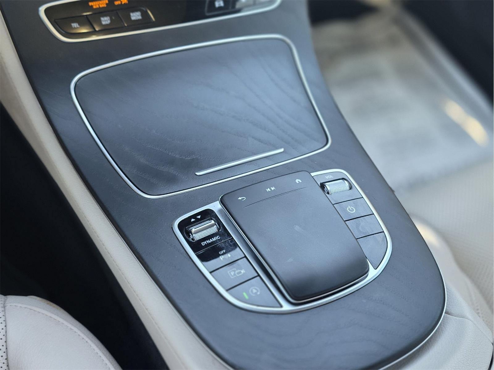 Used 2022 Mercedes-Benz E 350 4MATIC Sedan image 19