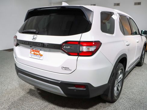 Used 2024 Honda Pilot EX-L image 7