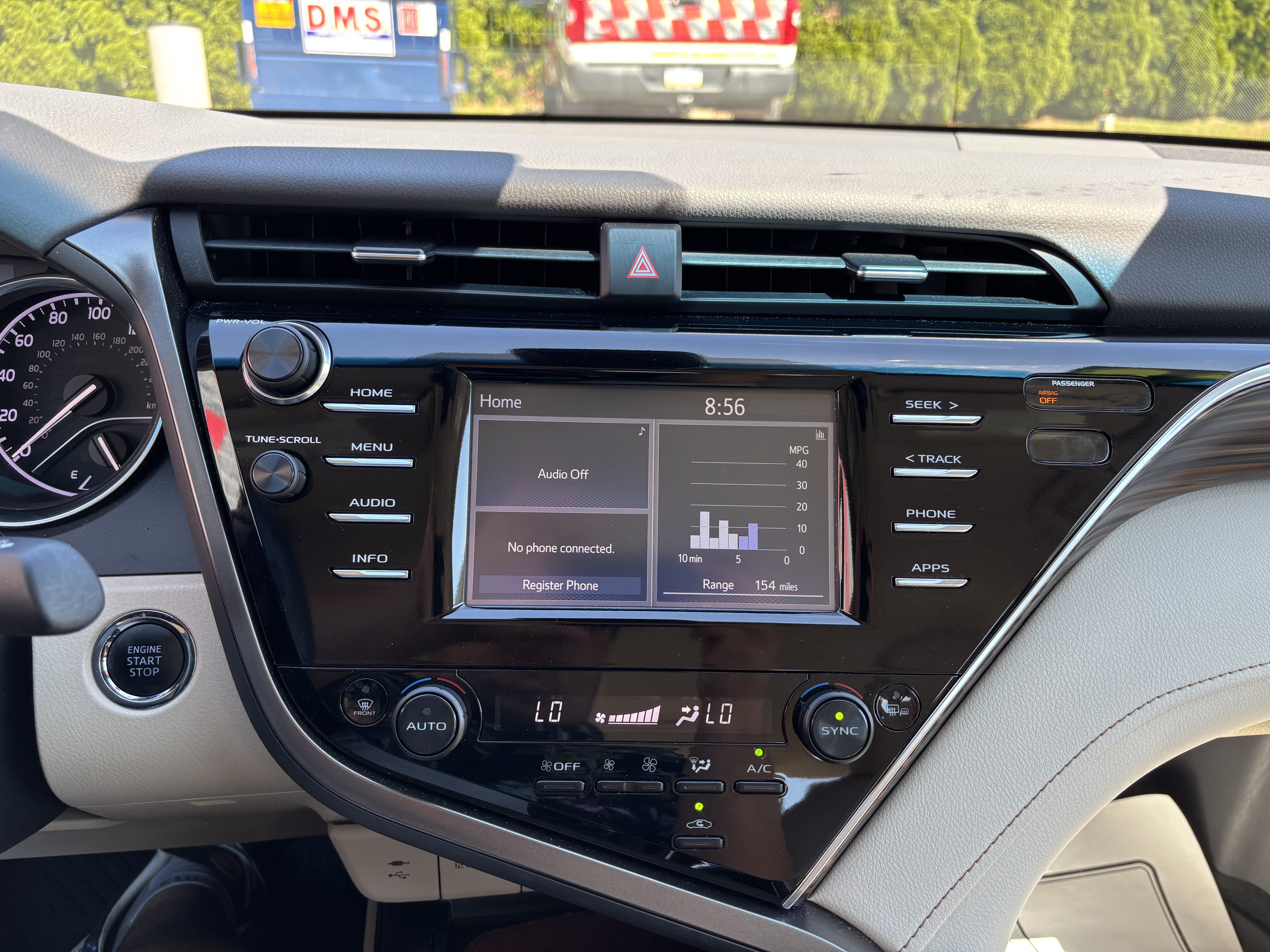 Used 2018 Toyota Camry XLE FWD image 25