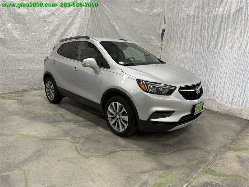 Used 2019 Buick Encore Preferred AWD/4WD image 2