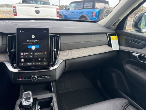 New 2026 Volvo XC90 B6 Ultra w/ Protection Package image 20