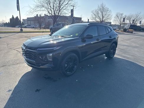 New 2026 Chevrolet Trax ACTIV w/ Driver Confidence Package FWD image 3