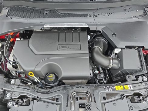 New 2026 Land Rover Discovery Sport Landmark image 31