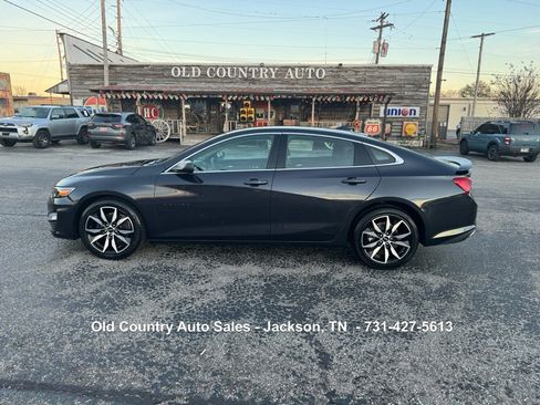 Used 2023 Chevrolet Malibu RS image 1