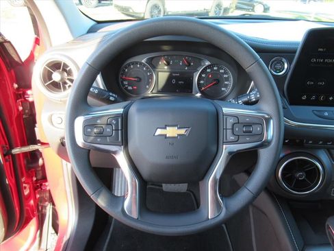 New 2026 Chevrolet Blazer LT w/ Convenience Package FWD image 16