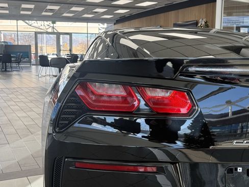 Used 2016 Chevrolet Corvette Stingray Coupe w/ 2LT Preferred Equipment Group image 26