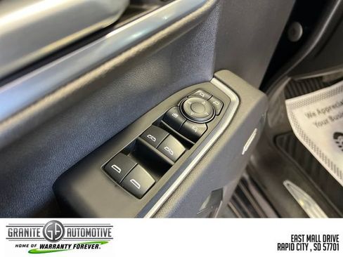 Used 2022 Chevrolet Silverado 1500 LTZ w/ LTZ Premium Package AWD/4WD image 11