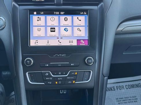 Used 2019 Ford Fusion SE w/ Equipment Group 151A image 12