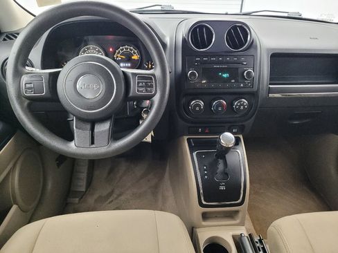 Used 2014 Jeep Patriot Sport w/ Power Value Group FWD image 22