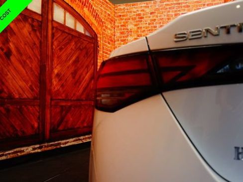 Certified 2023 Nissan Sentra SV w/ SV Premium Package FWD image 77