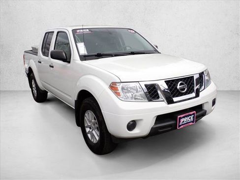 Used 2019 Nissan Frontier SV image 6