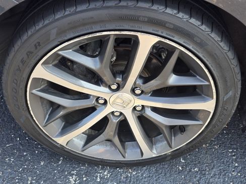 Used 2023 Honda Civic Touring image 9
