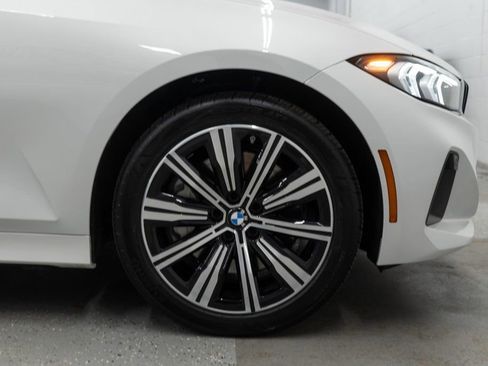 Used 2025 BMW 330i xDrive Sedan w/ Convenience Package image 36