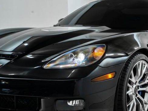Used 2010 Chevrolet Corvette ZR1 w/ Preferred Equipment Group RWD image 20