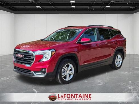 Certified 2024 GMC Terrain SLE w/ Driver Convenience Package AWD/4WD image 4