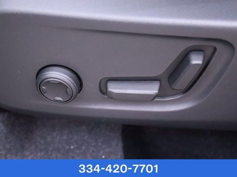 New 2025 Volvo XC40 B5 Plus w/ Protection Package Premier image 12