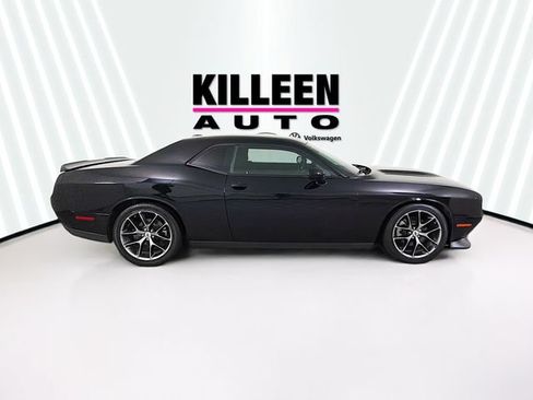 Used 2022 Dodge Challenger GT RWD image 8