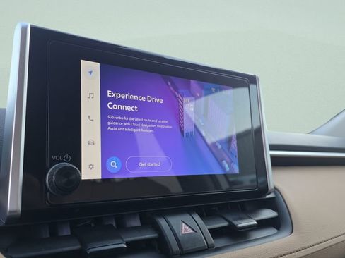 Used 2024 Toyota RAV4 LE image 18