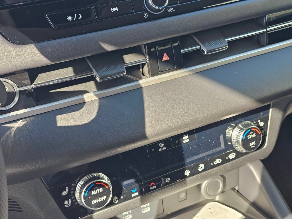 New 2026 Mitsubishi Outlander SEL AWD/4WD image 24