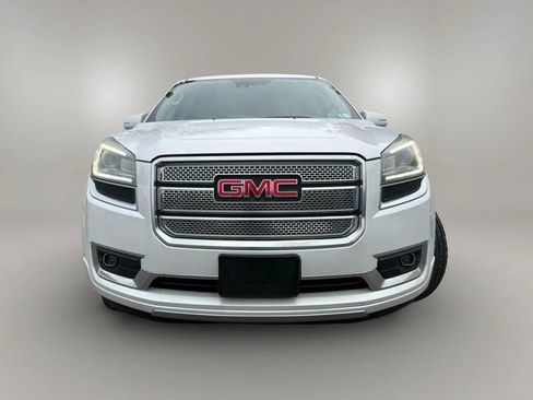 Used 2016 GMC Acadia Denali image 2