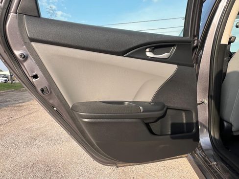 Used 2017 Honda Civic EX image 41