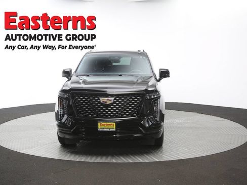 Used 2026 Cadillac Escalade ESV Luxury w/ Touring Package AWD/4WD image 63
