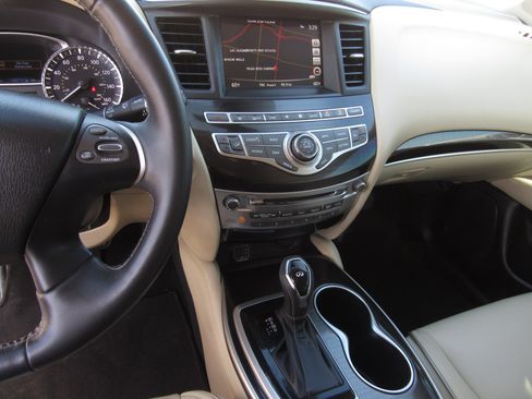 Used 2020 INFINITI QX60 Luxe w/ Essential Package FWD image 19