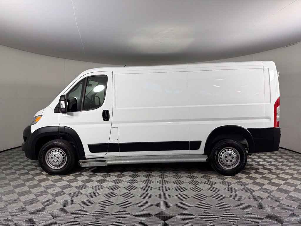 Used 2025 RAM ProMaster 2500 w/ U-Haul Equipment Group FWD image 11