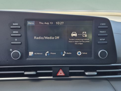 Used 2025 Hyundai Elantra SE FWD image 23