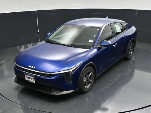 Used 2025 Kia K4 FWD image 47