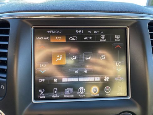 Used 2014 Jeep Grand Cherokee Limited image 27