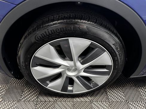 Used 2022 Tesla Model Y Long Range image 21