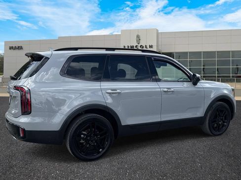Used 2025 Kia Telluride EX X-Line AWD/4WD image 3