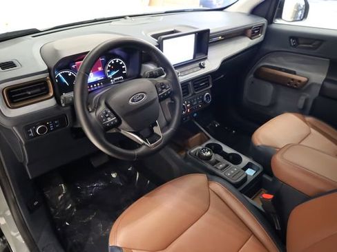 Used 2024 Ford Maverick Lariat image 12