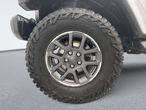 Used 2021 Jeep Gladiator Overland w/ Popular Equipment Package image 23