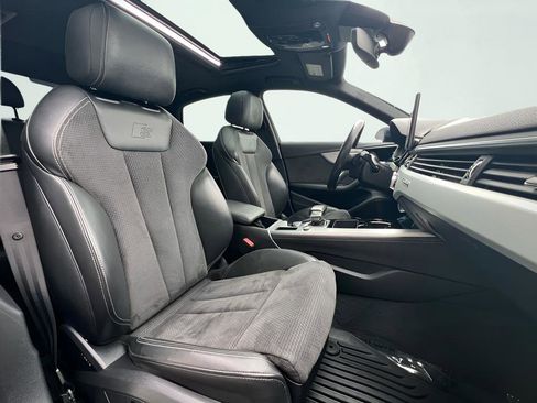 Used 2021 Audi A4 2.0T Premium Plus w/ Premium Plus Package image 31