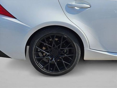 Used 2019 Lexus IS 300 RWD image 18