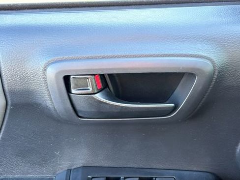 Used 2023 Toyota Tacoma SR image 11