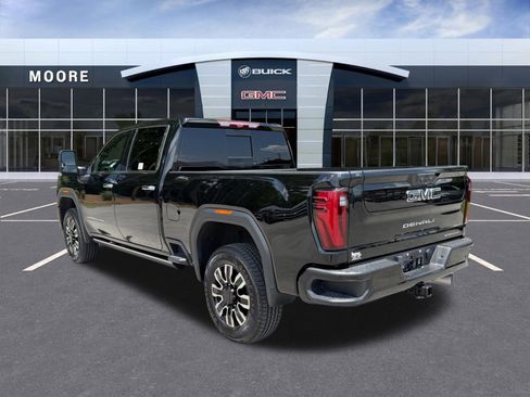 Used 2024 GMC Sierra 2500 Denali Ultimate AWD/4WD image 5