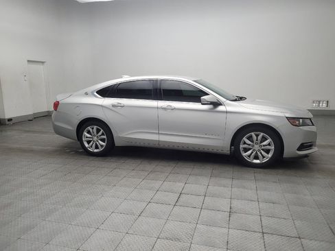 Used 2019 Chevrolet Impala LT FWD image 11